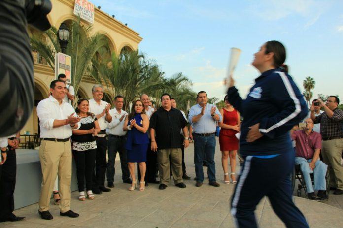 inaugura alcalde arturo de la rosa actividades alusivas al mes de septiembre 2